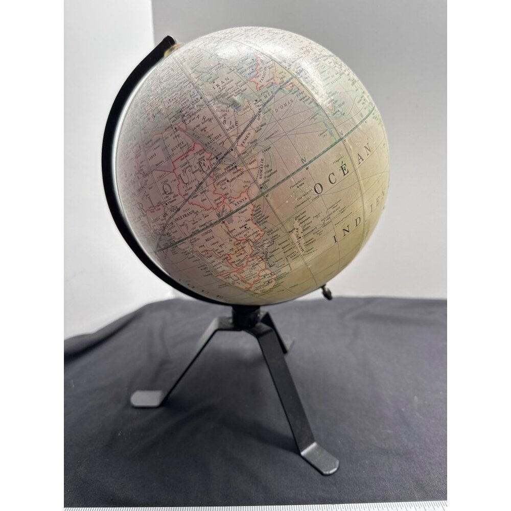 Vintage Globe Terrestre Geographes - Editures Paris France With Metal Stand